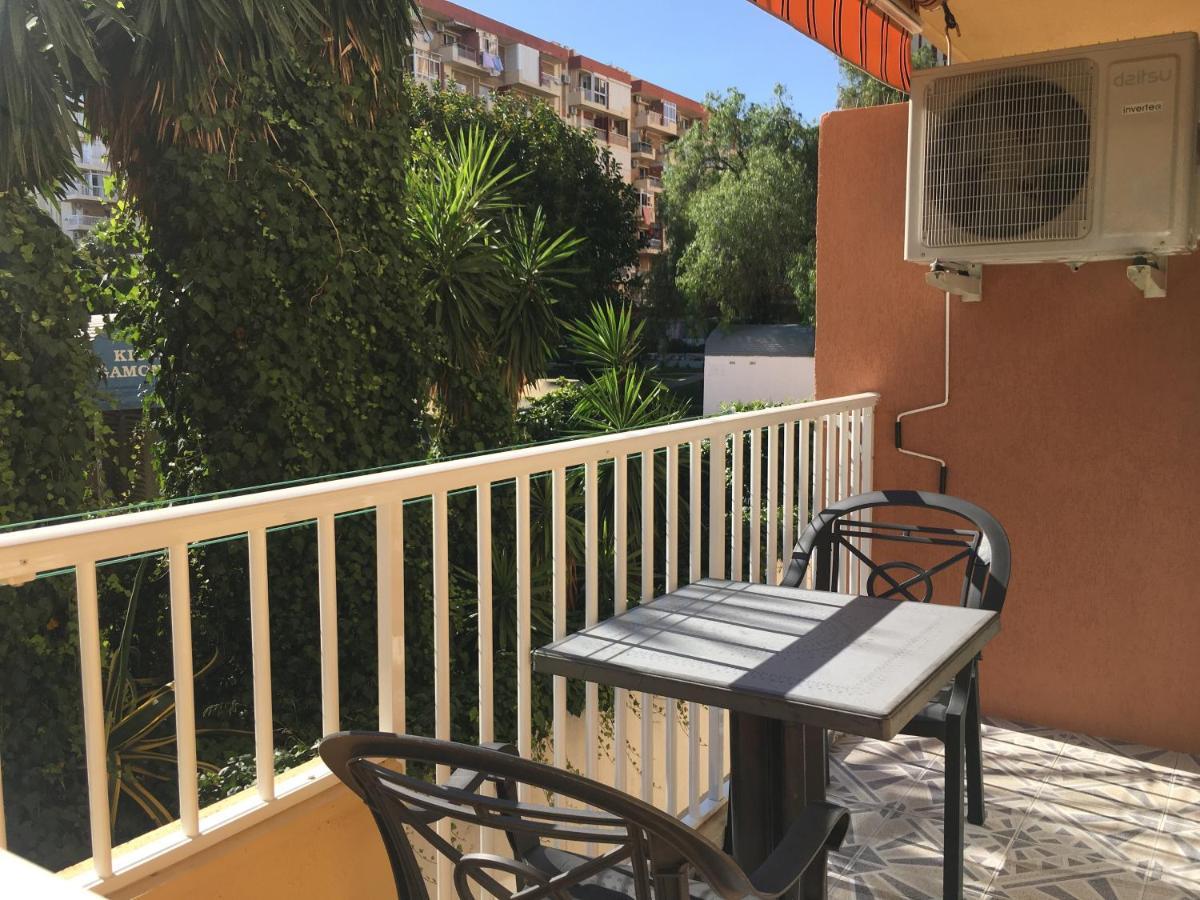 Águila apartamento con vistas al jardin Benalmádena Exterior foto
