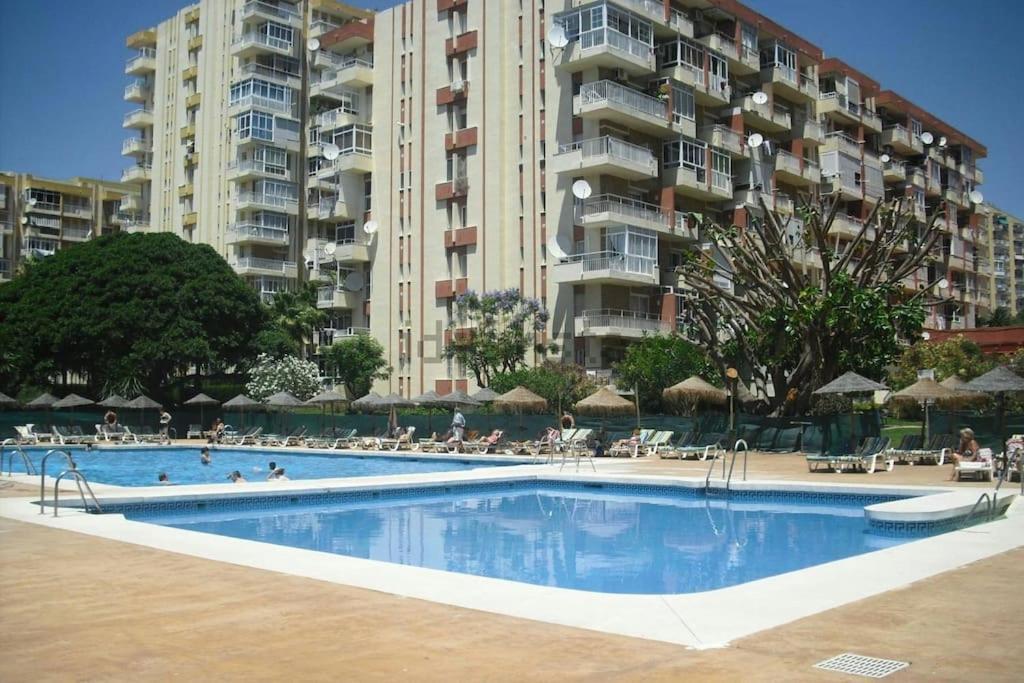Águila apartamento con vistas al jardin Benalmádena Exterior foto